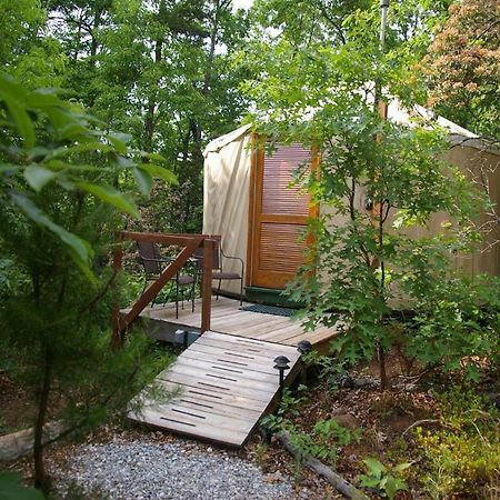 Cedar House Inn & Yurts Dahlonega Bagian luar foto