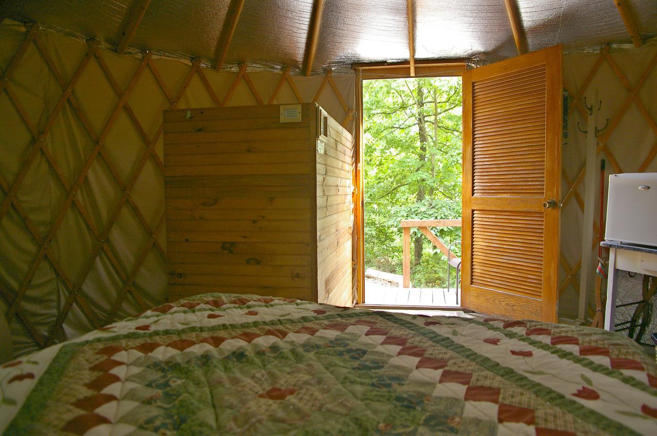 Cedar House Inn & Yurts Dahlonega Bagian luar foto